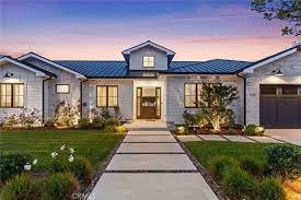 sell your house fast for cash in Commack